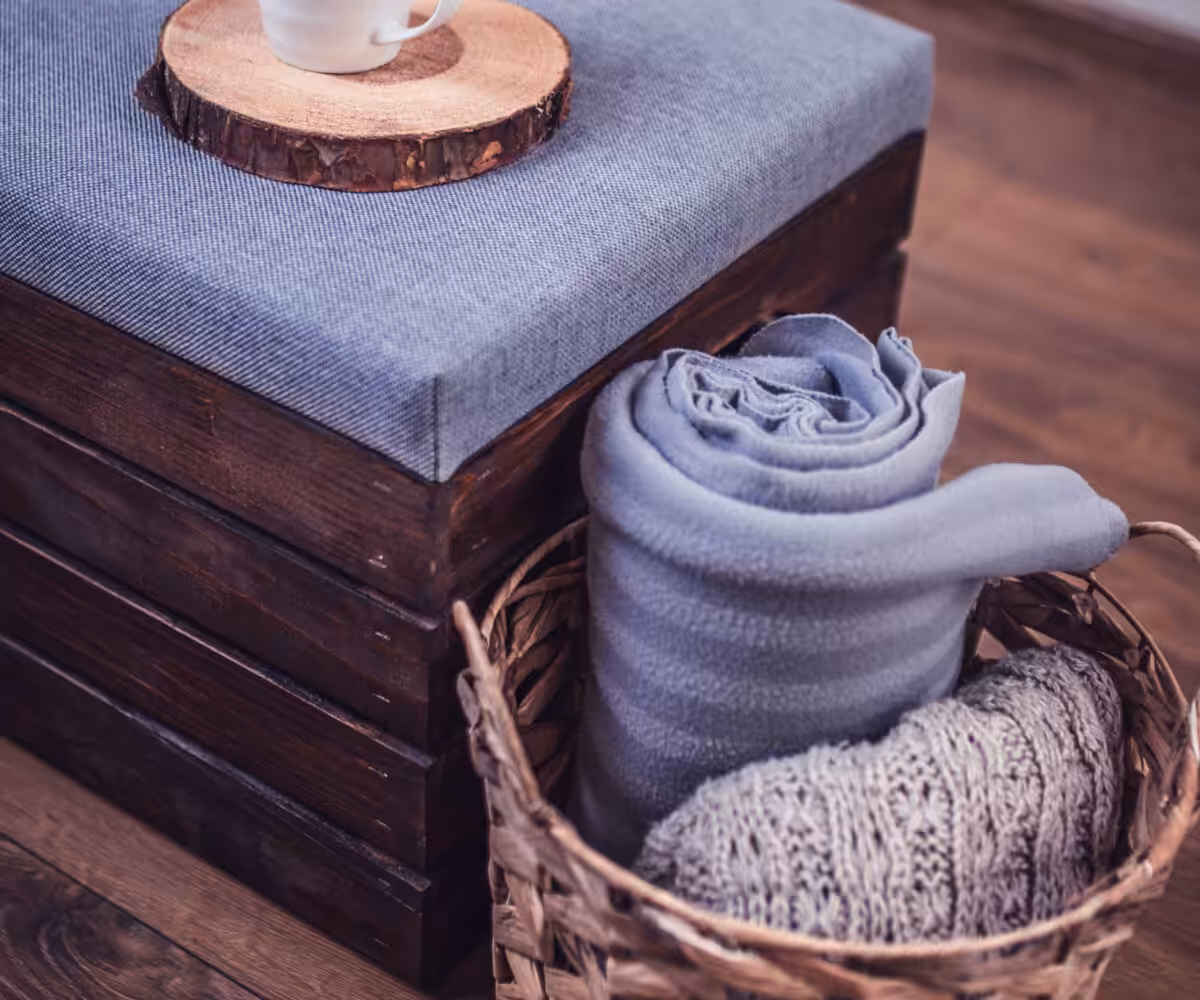 skrzynia bejcowana 1200x1000 - Kontakt